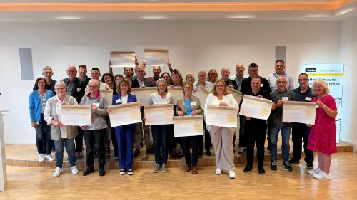 Parker Foundation stärkt Jugendarbeit: Offizielle Spendenübergabe